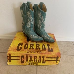 Corral Turquoise Embroidered Boots